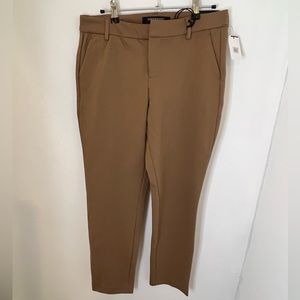 NWT Liverpool knit trousers needs minor repair